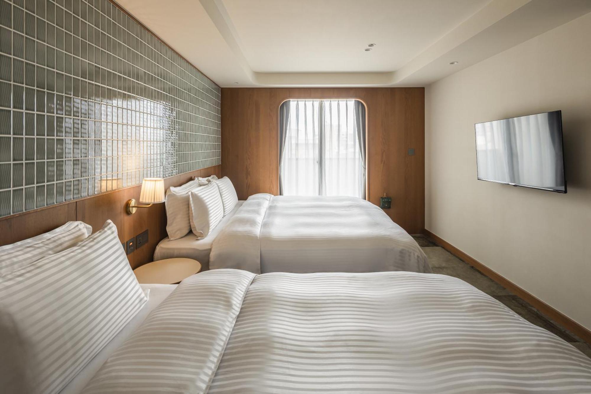 天下南隅 Provintia Hotel Тайнань Экстерьер фото