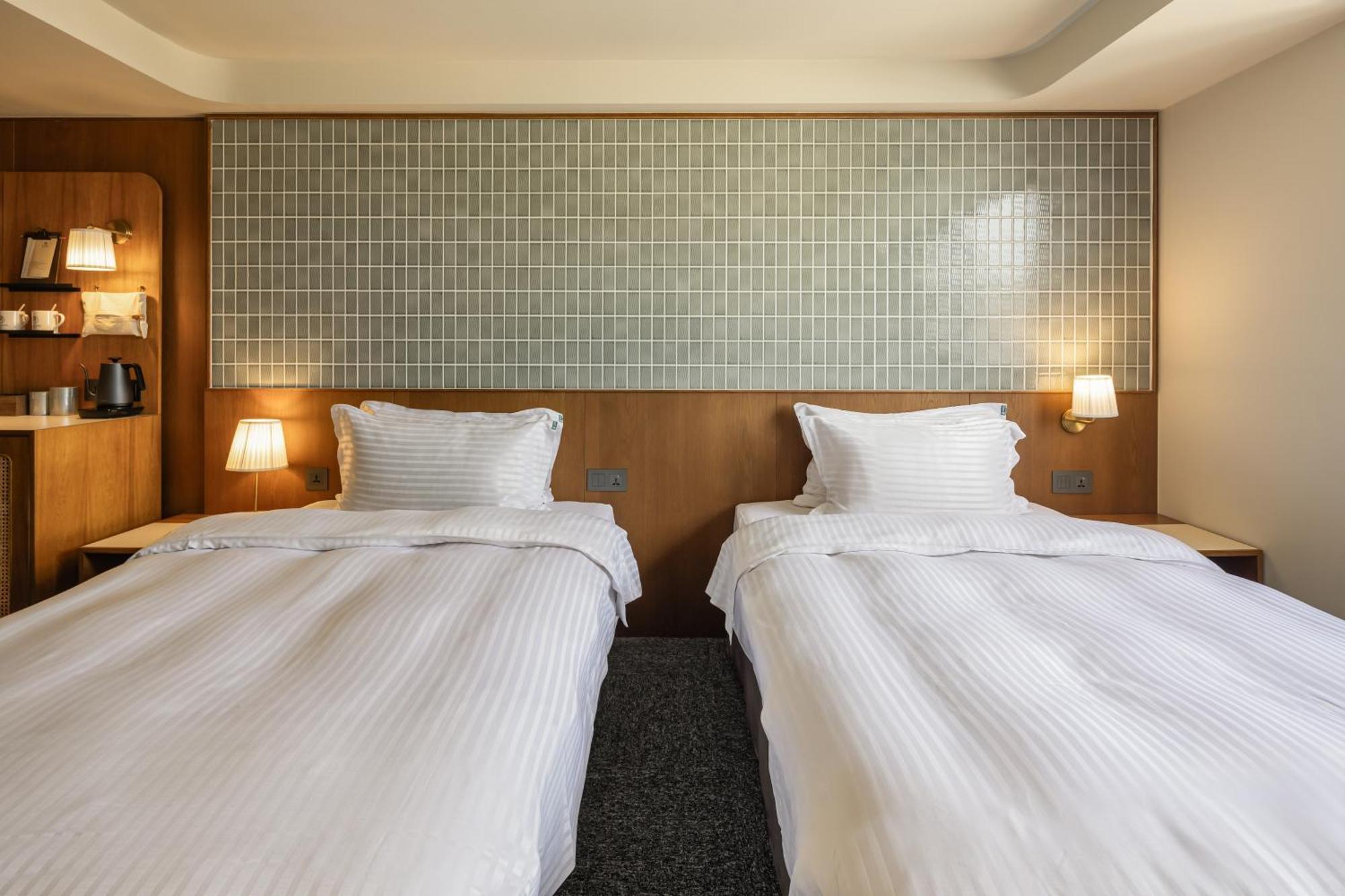 天下南隅 Provintia Hotel Тайнань Экстерьер фото