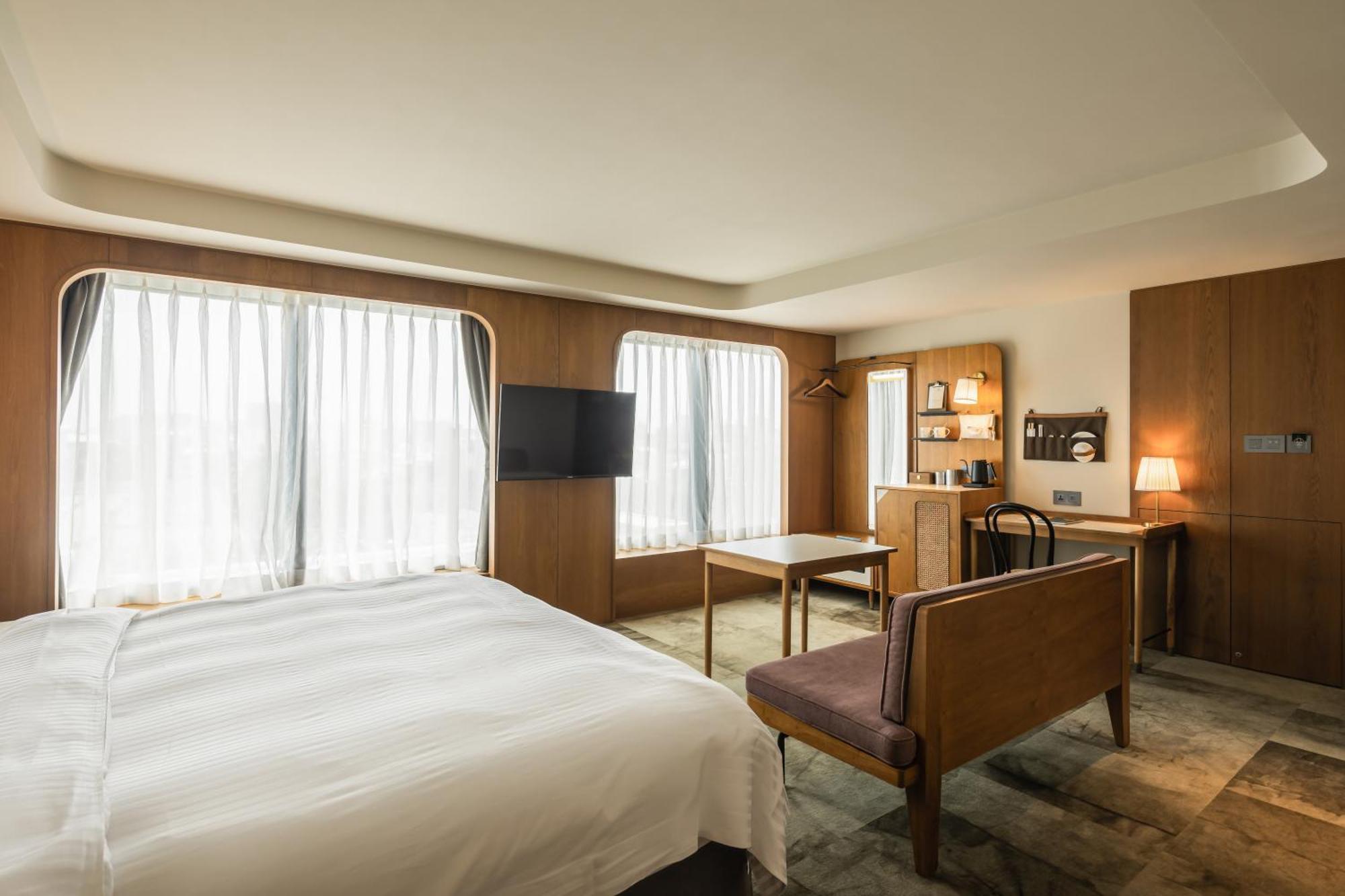 天下南隅 Provintia Hotel Тайнань Экстерьер фото