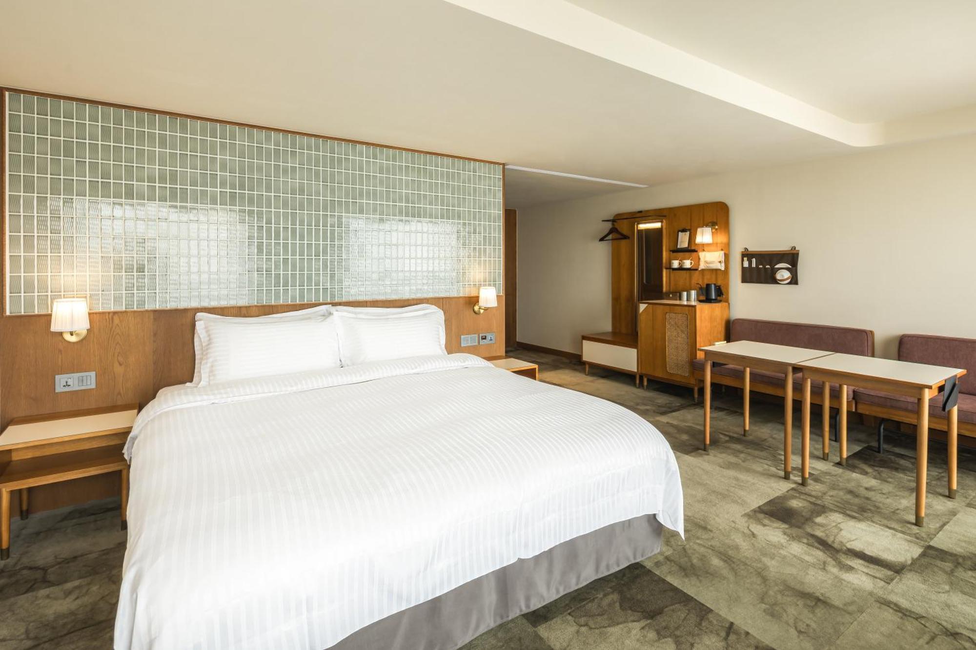 天下南隅 Provintia Hotel Тайнань Экстерьер фото